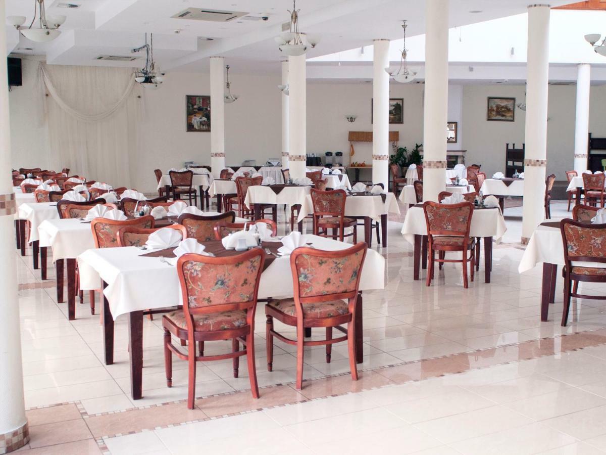 Hotel Restauracja Autos Solec Kujawski Εξωτερικό φωτογραφία