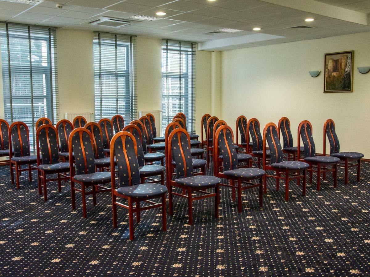 Hotel Restauracja Autos Solec Kujawski Εξωτερικό φωτογραφία