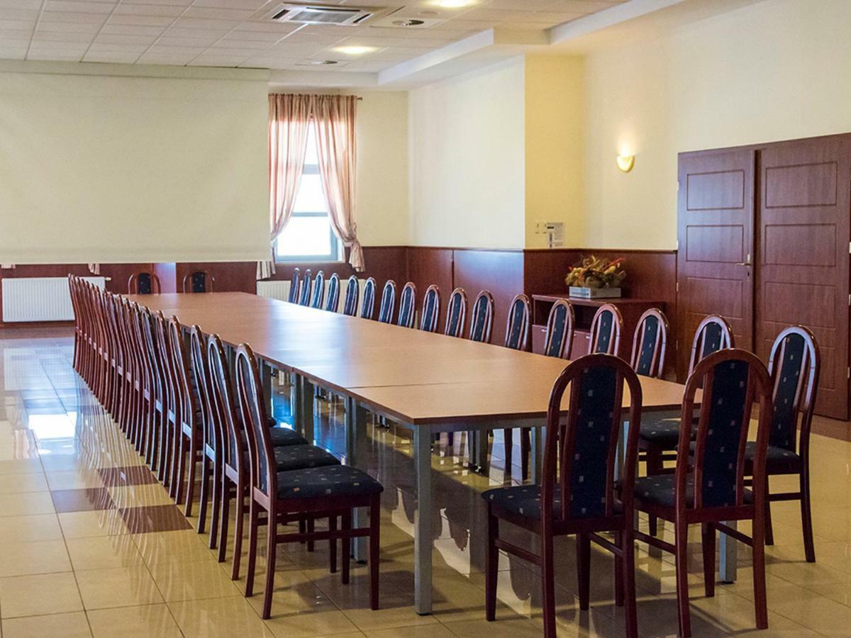 Hotel Restauracja Autos Solec Kujawski Εξωτερικό φωτογραφία